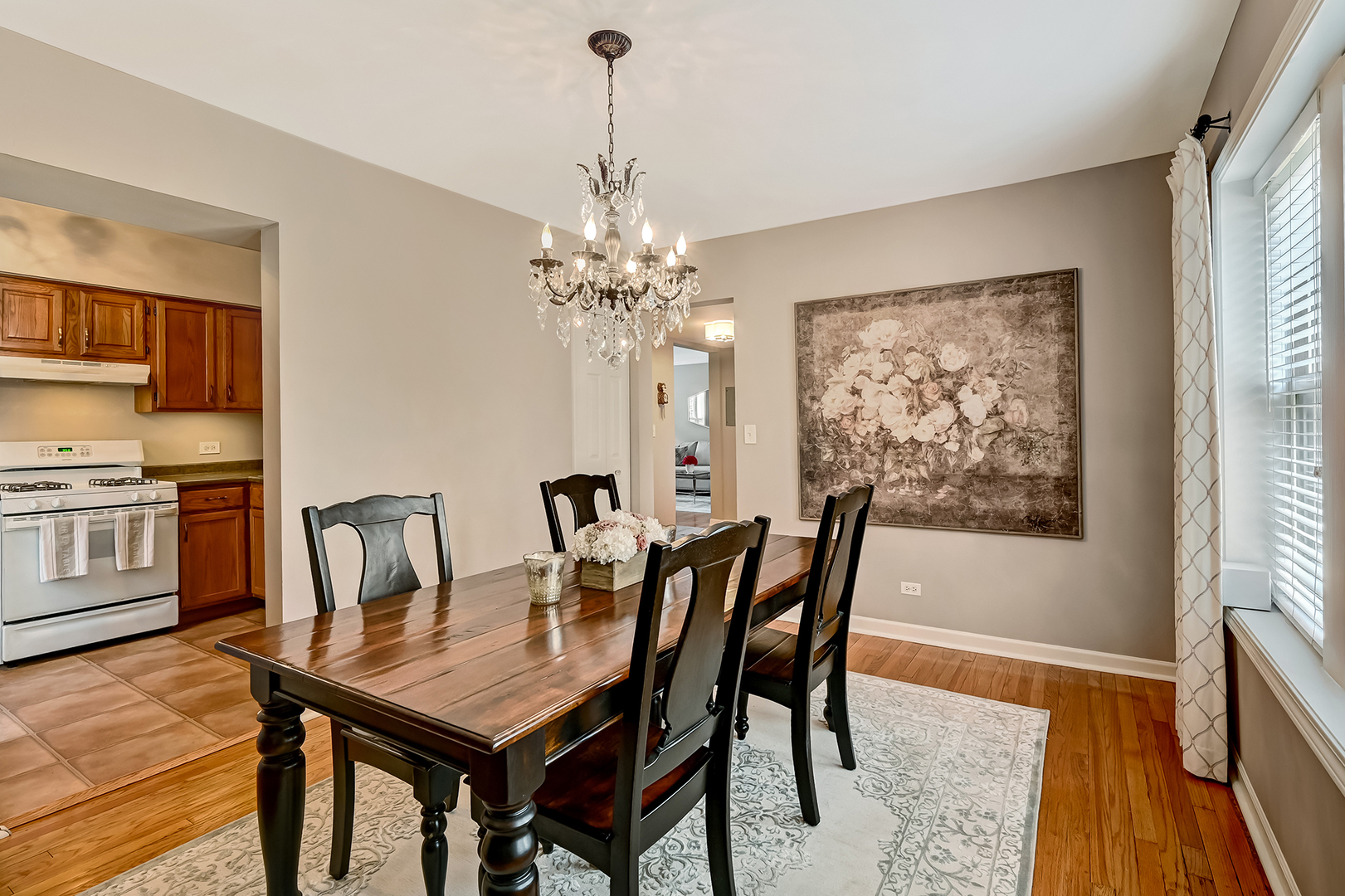 75 E Harris Avenue Unit: 2E
