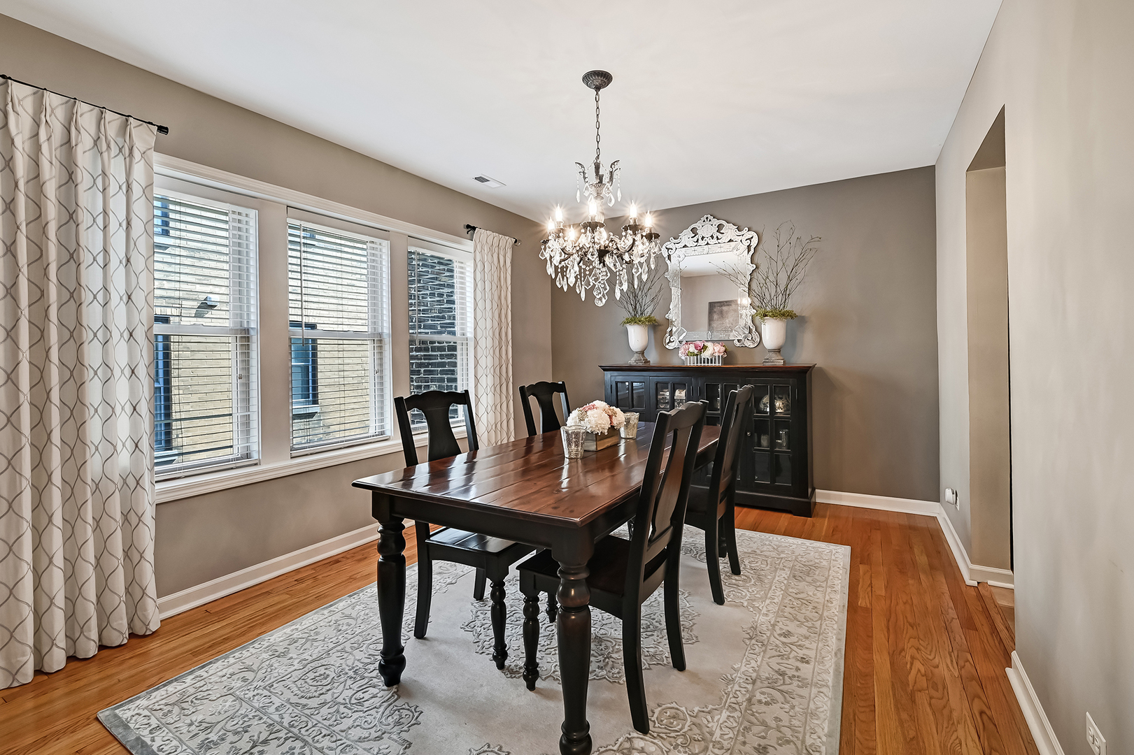 75 E Harris Avenue Unit: 2E