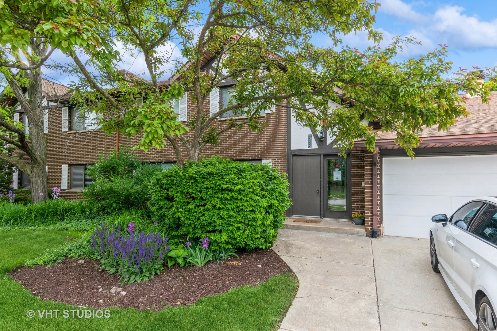 305 Walters Lane Unit: 1B