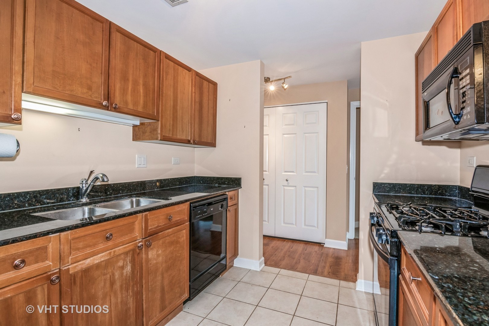 865 E 22nd Street Unit: 428