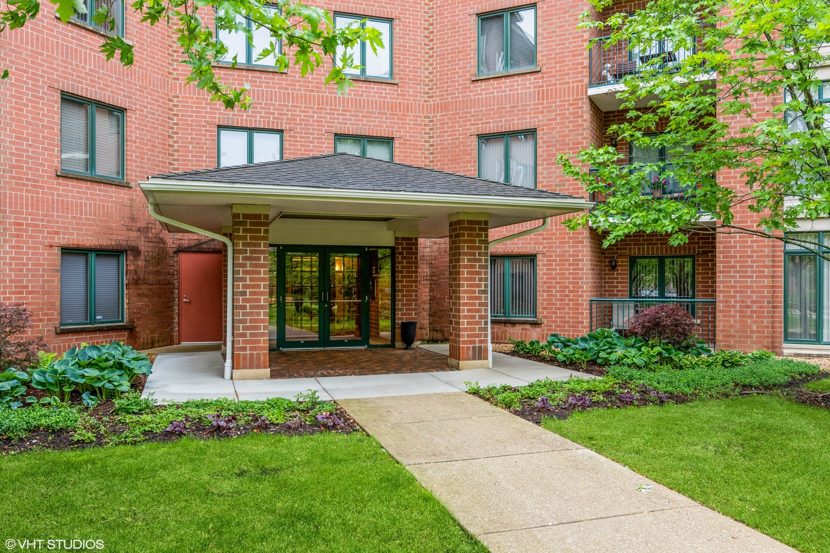 865 E 22nd Street Unit: 428
