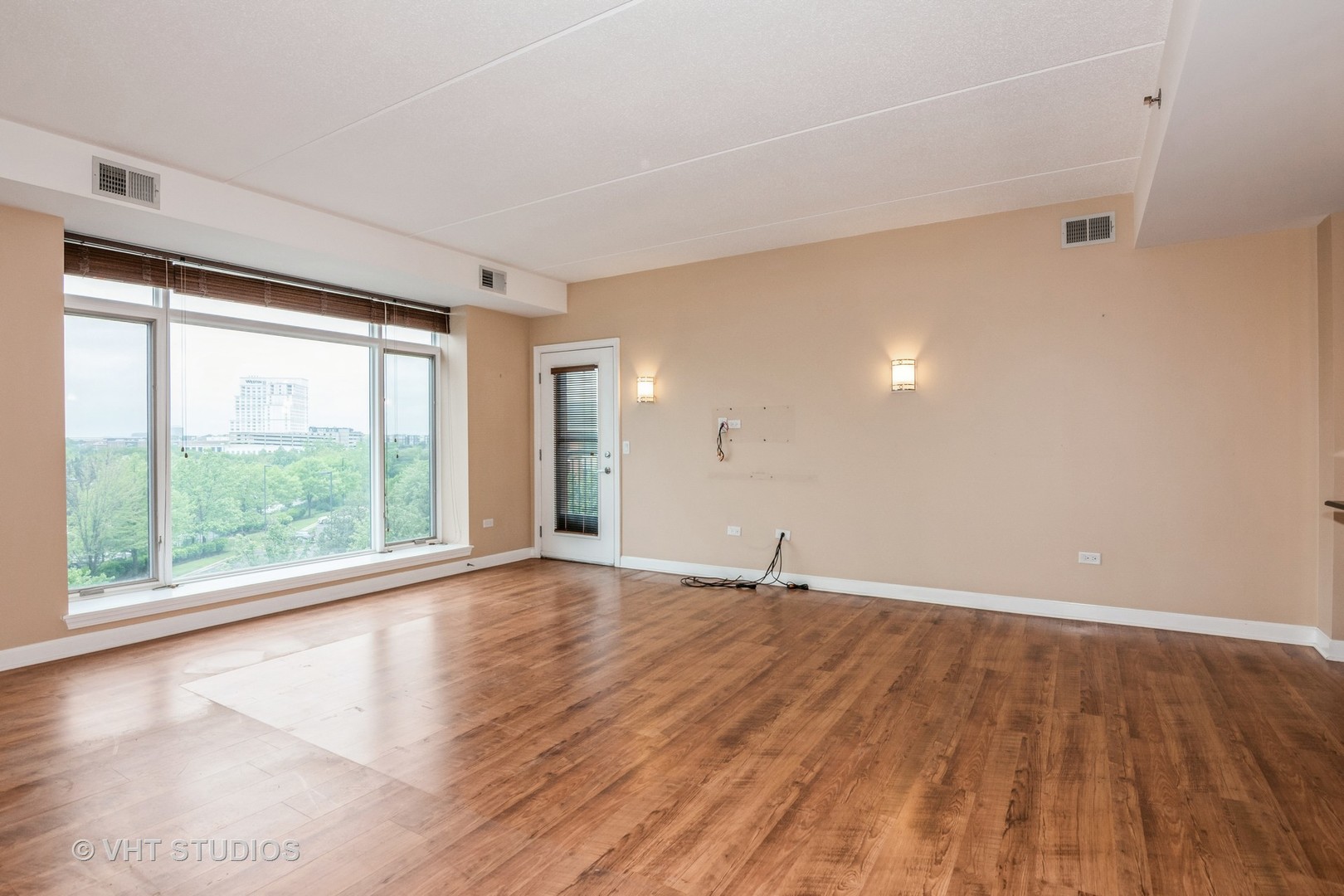 865 E 22nd Street Unit: 428