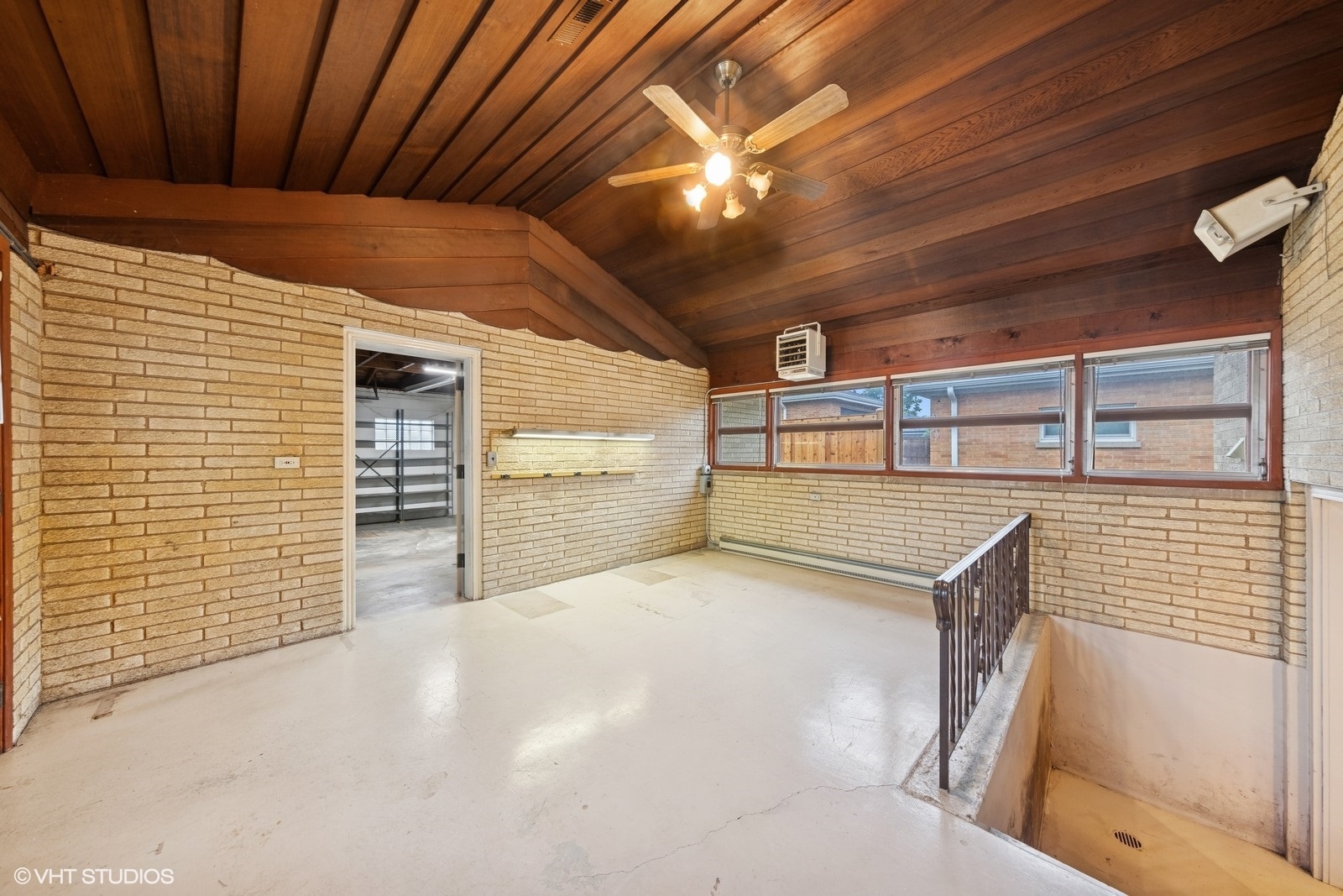 1241 Woodside Road