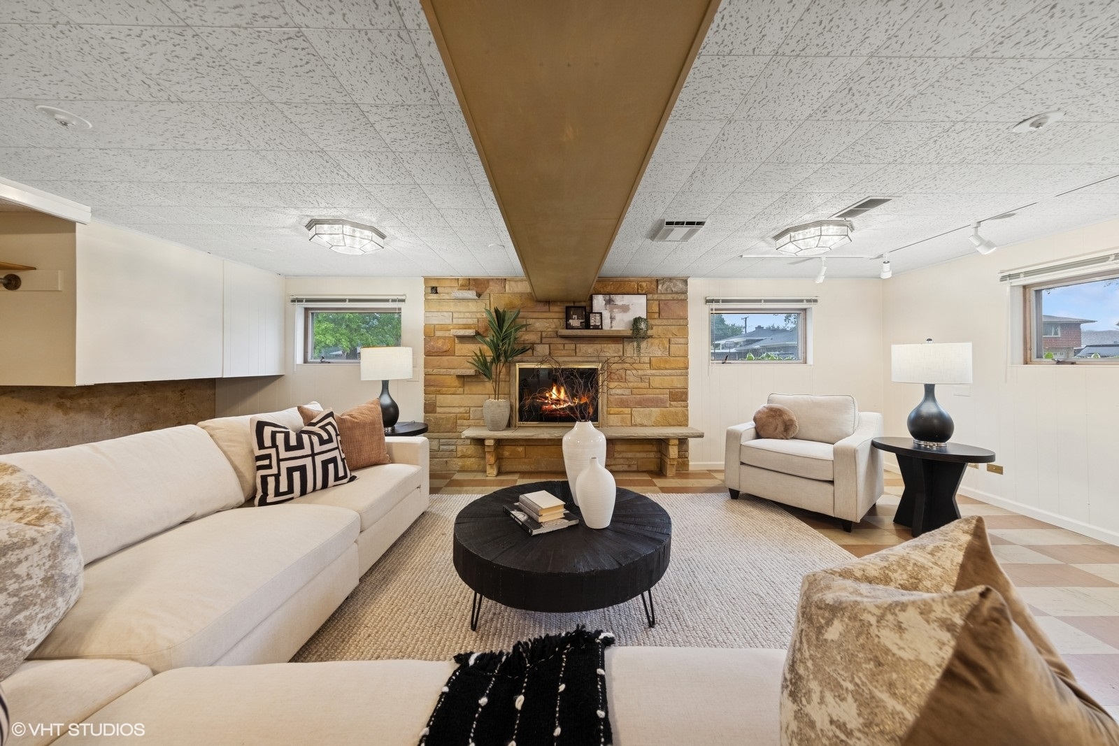 1241 Woodside Road