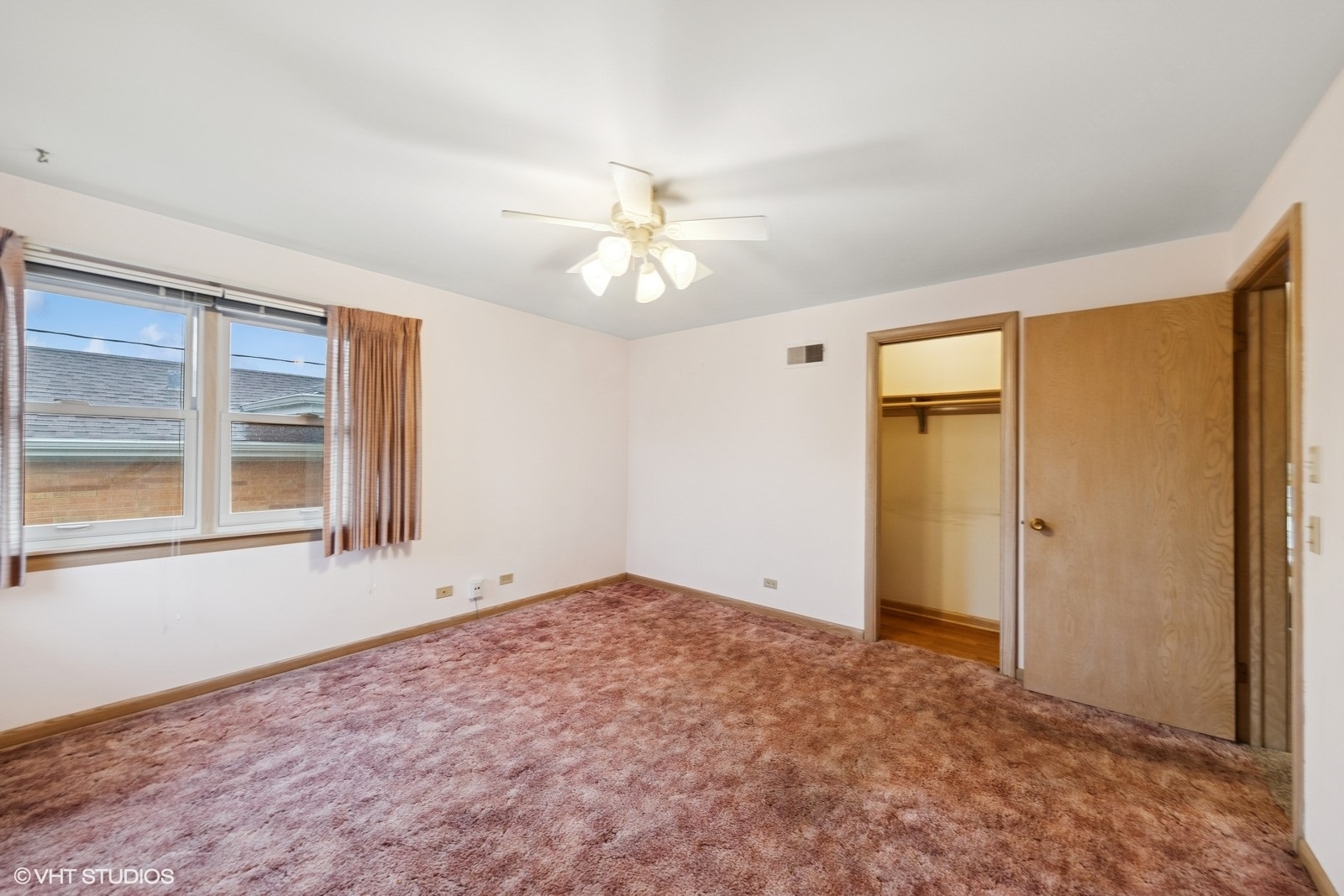 1241 Woodside Road
