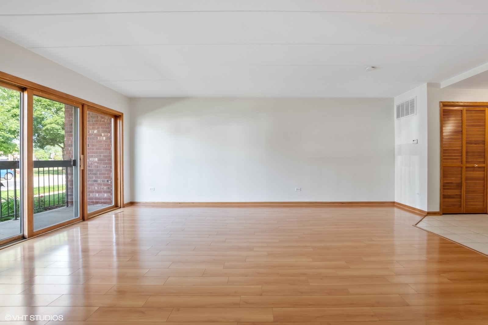 9529 Minnick Avenue Unit: 1B