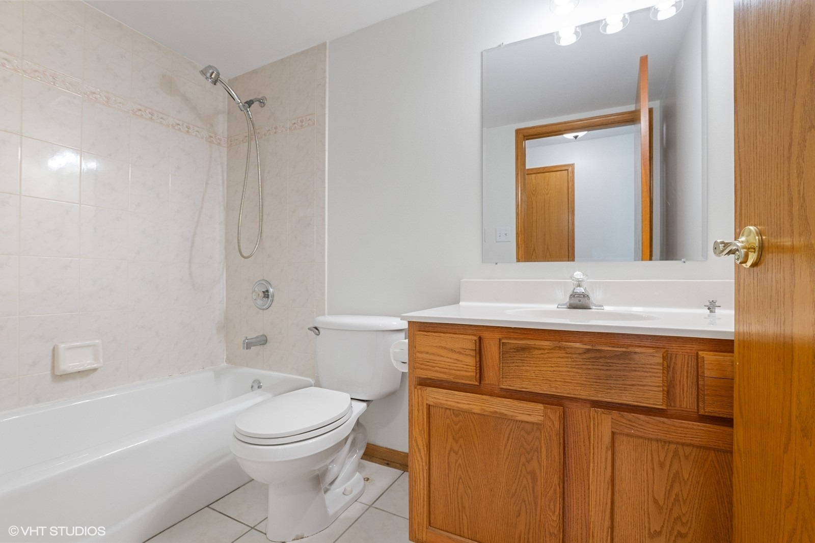 9529 Minnick Avenue Unit: 1B
