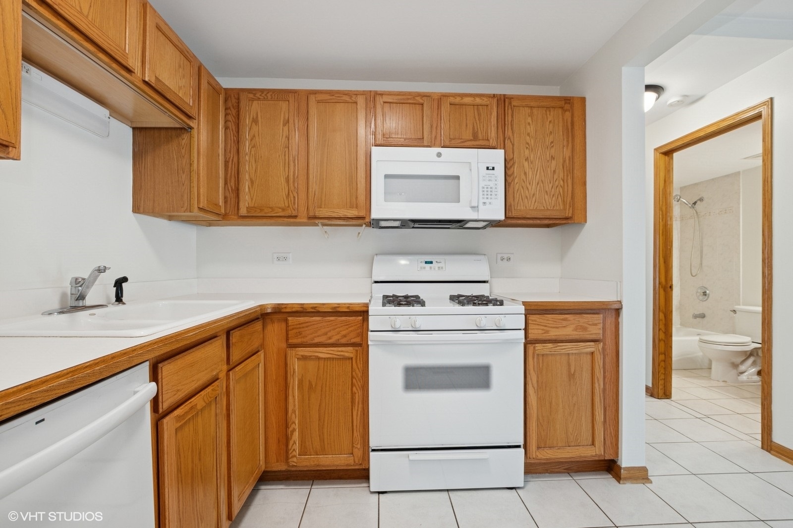 9529 Minnick Avenue Unit: 1B