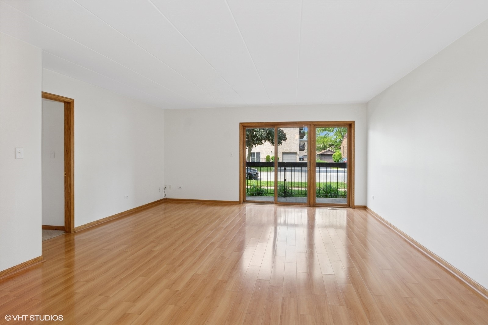 9529 Minnick Avenue Unit: 1B