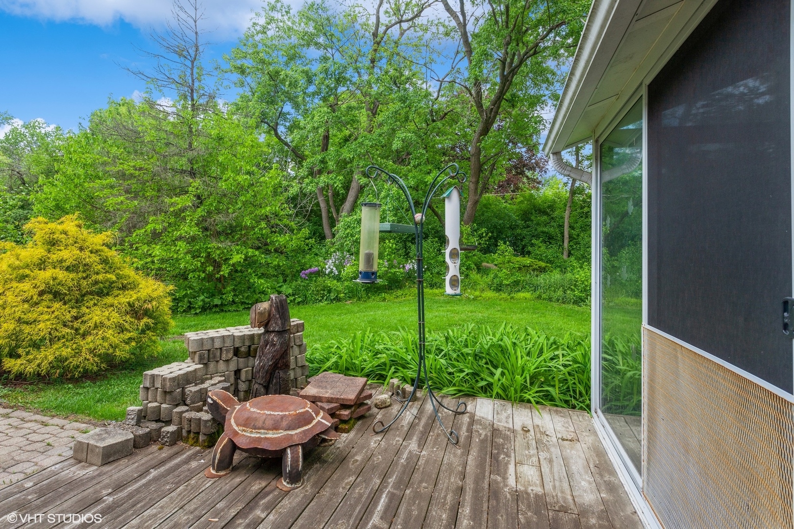 27W140 Walnut Drive