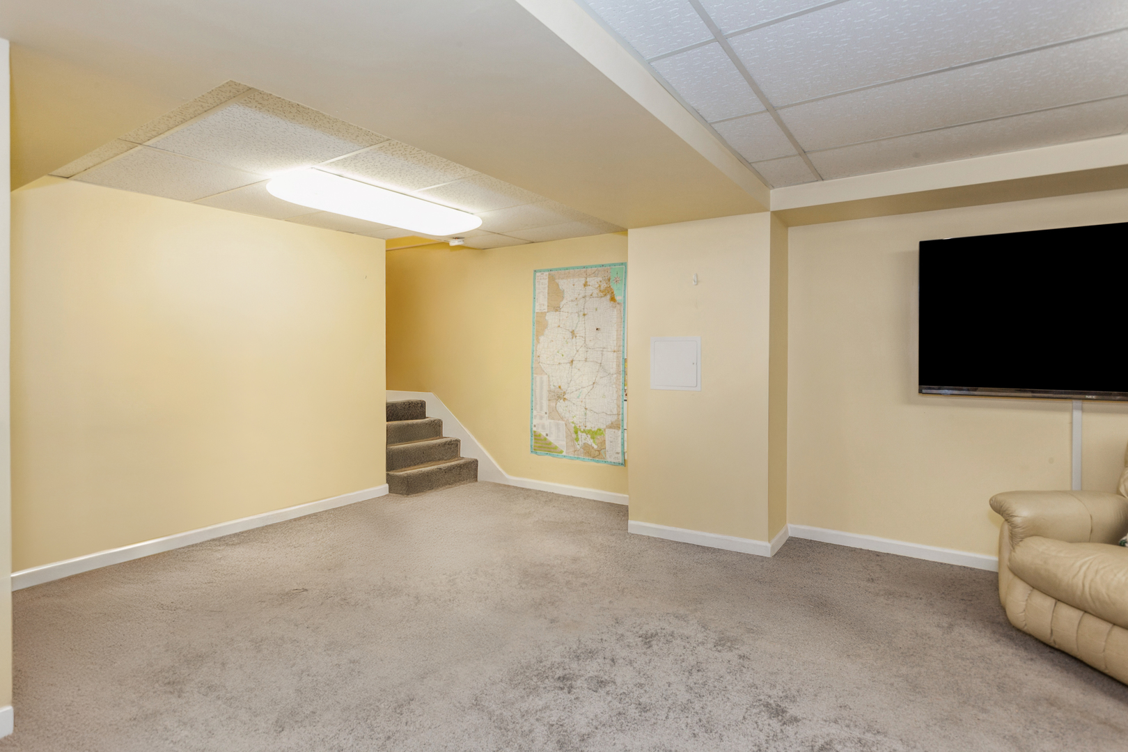 27W140 Walnut Drive
