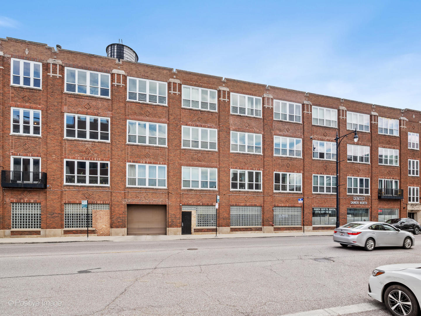 1725 W North Avenue Unit: 204