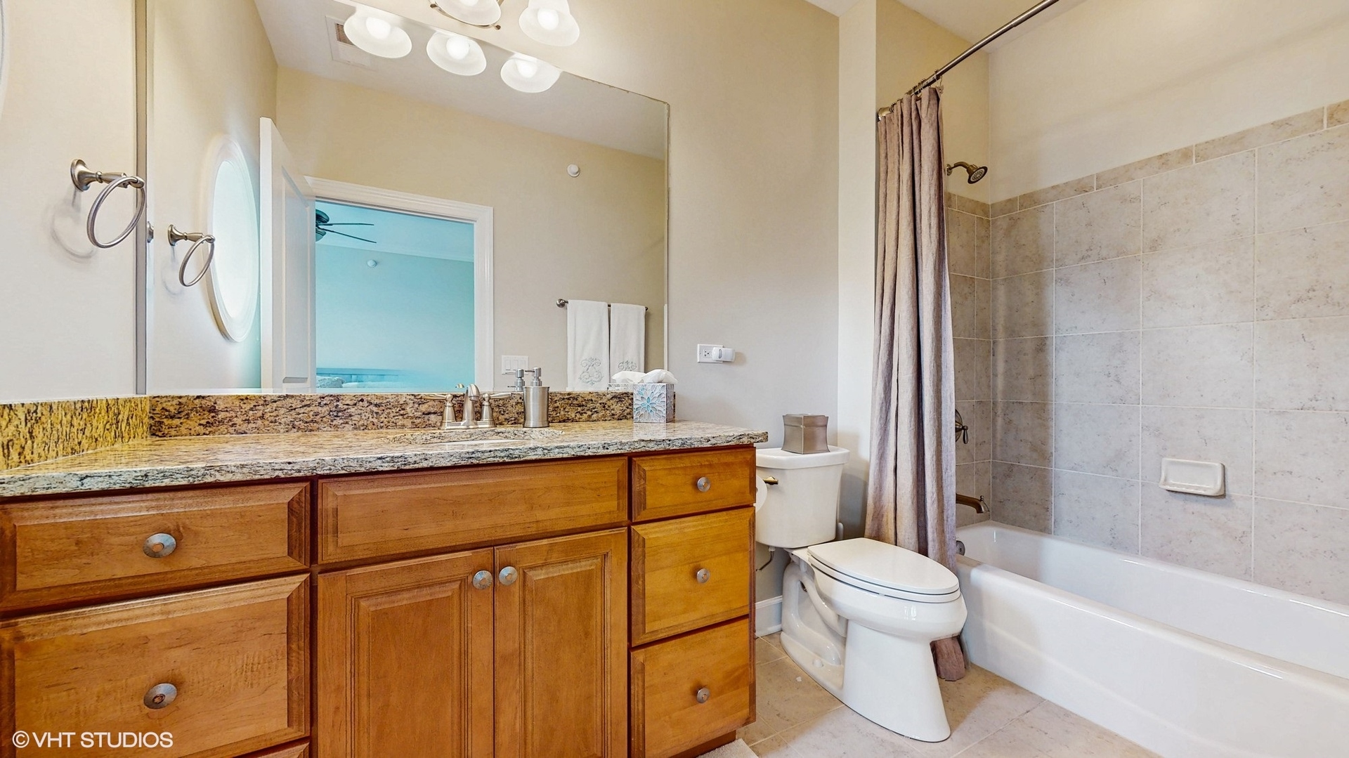 8 E Kennedy Lane Unit: 302