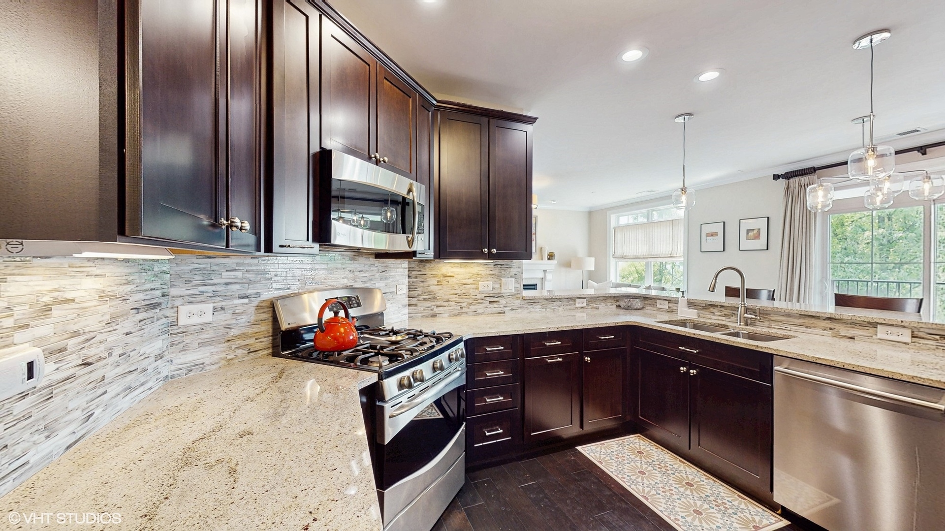 8 E Kennedy Lane Unit: 302