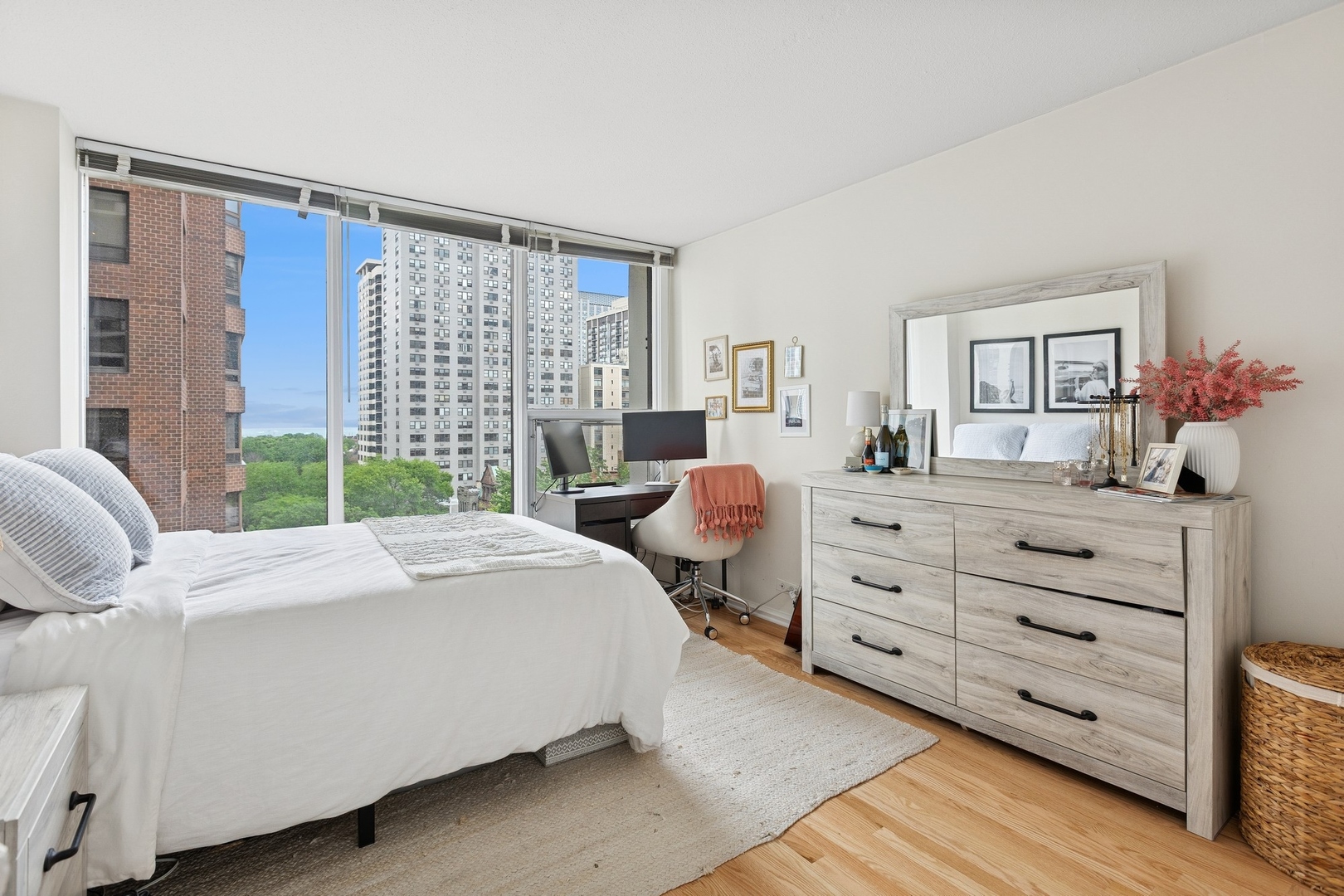 1400 N State Parkway Unit: 9F