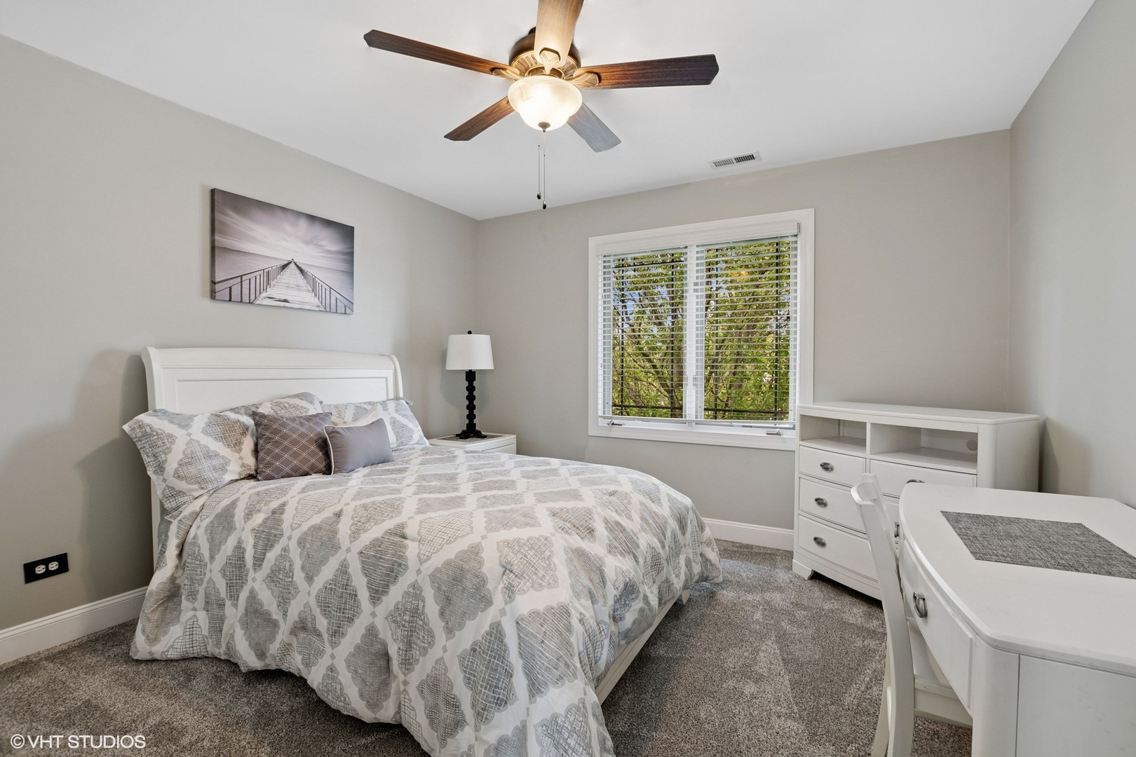 21490 English Circle