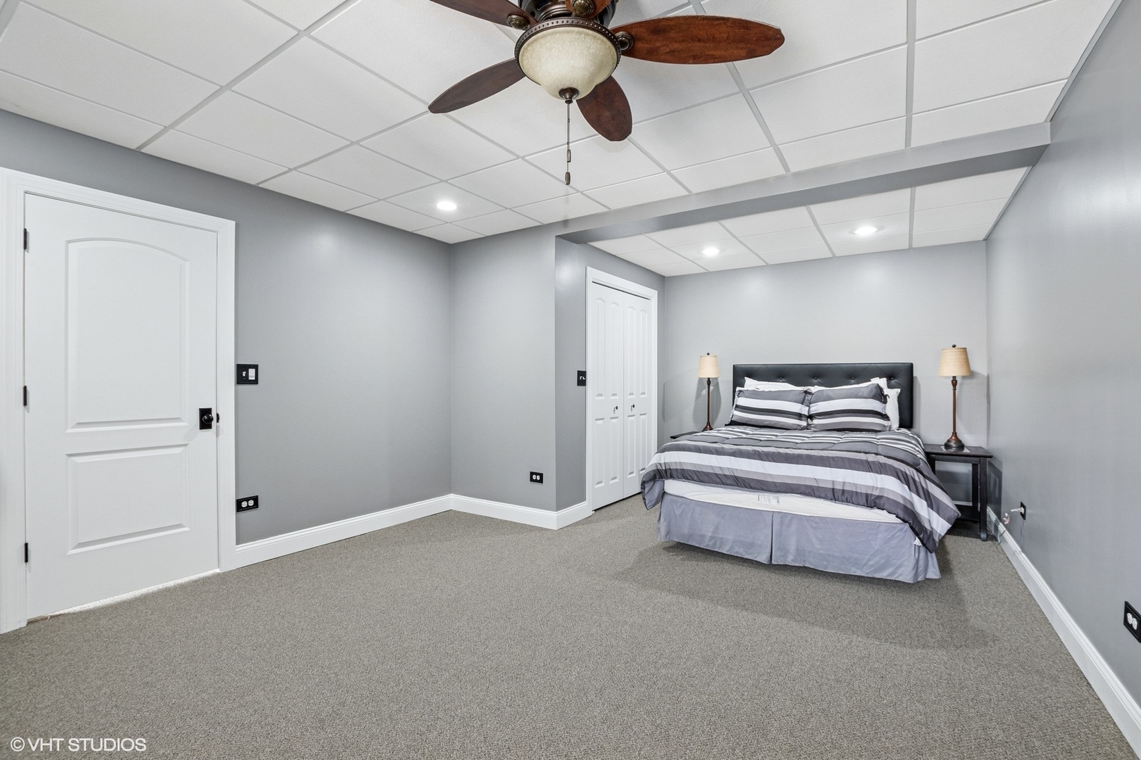 21490 English Circle
