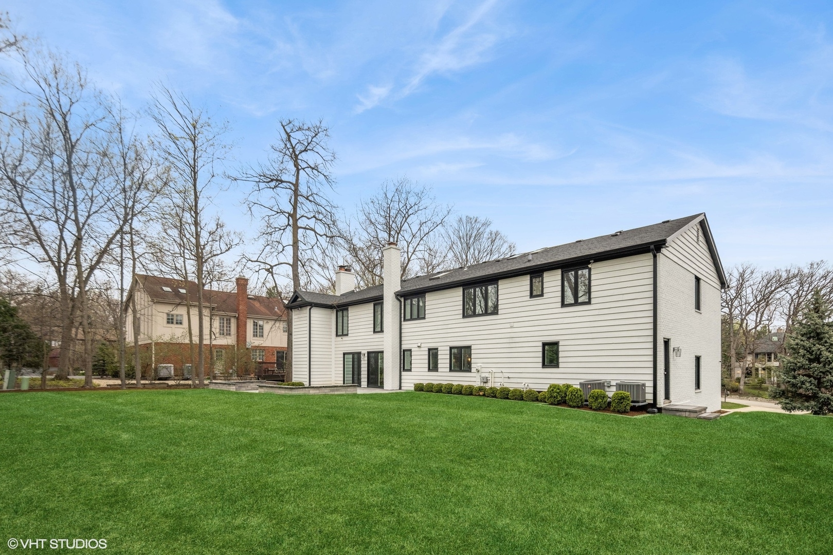 16 W Birchwood Avenue