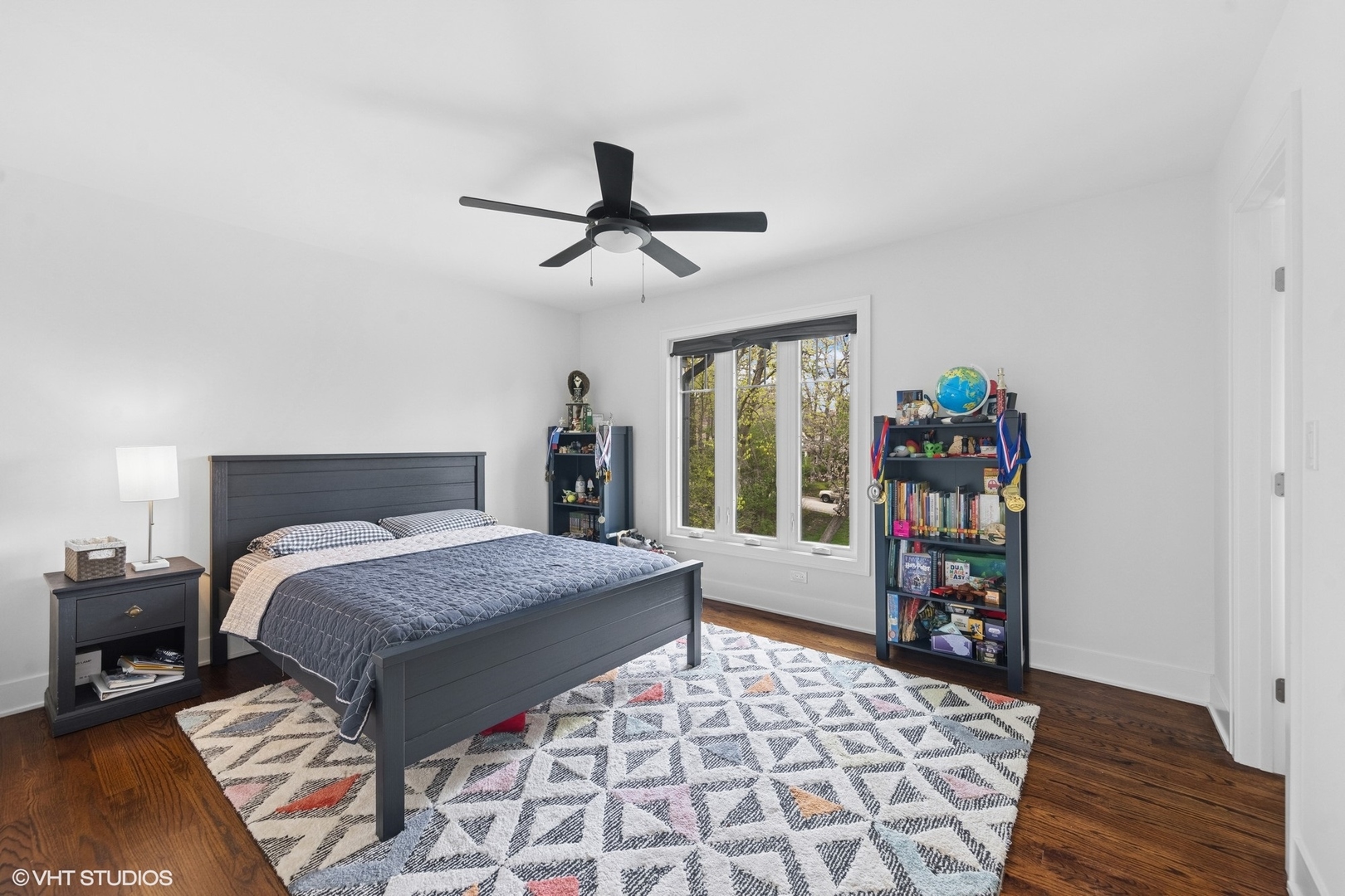 16 W Birchwood Avenue