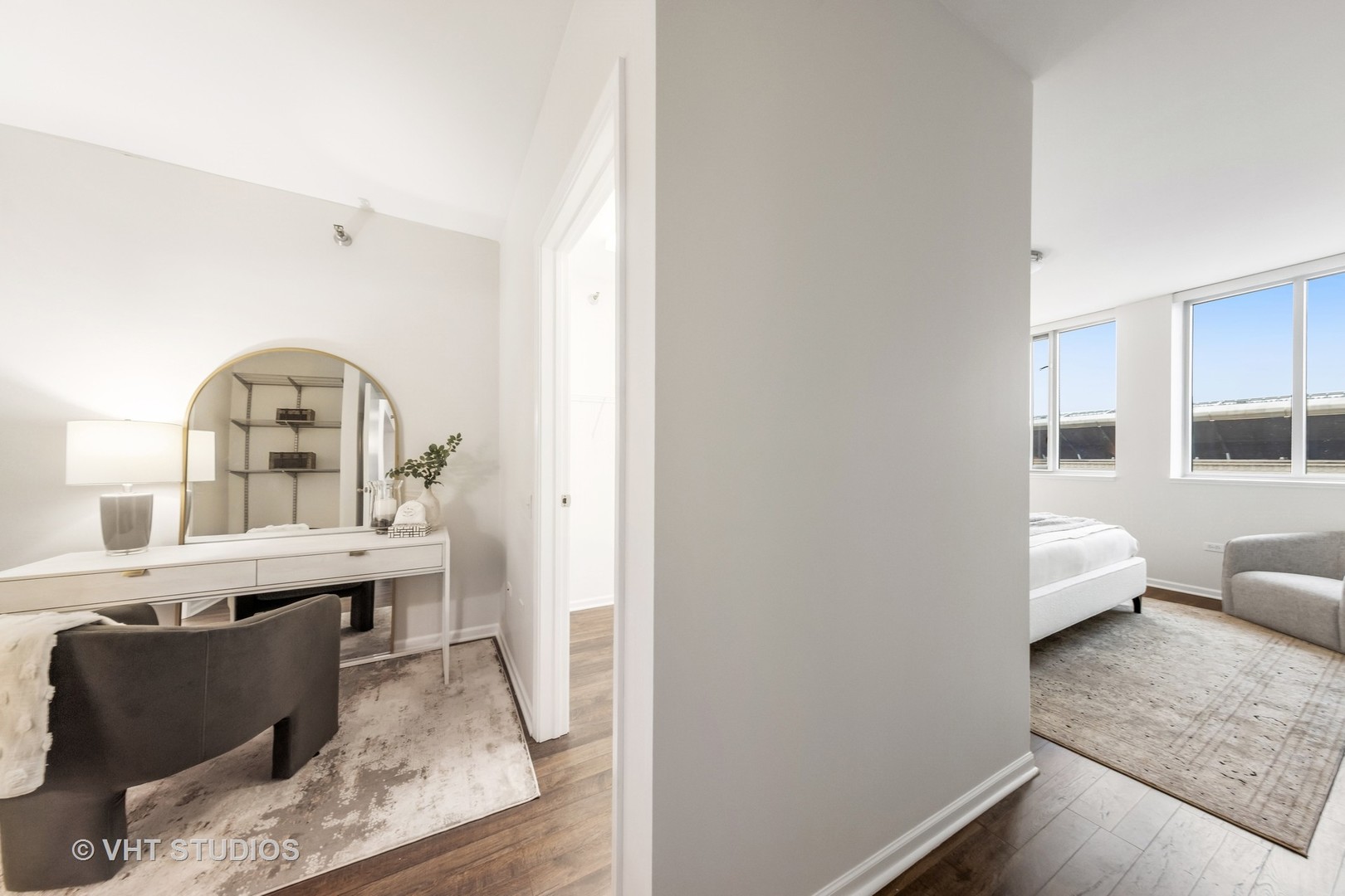 1515 S Prairie Avenue Unit: 1008