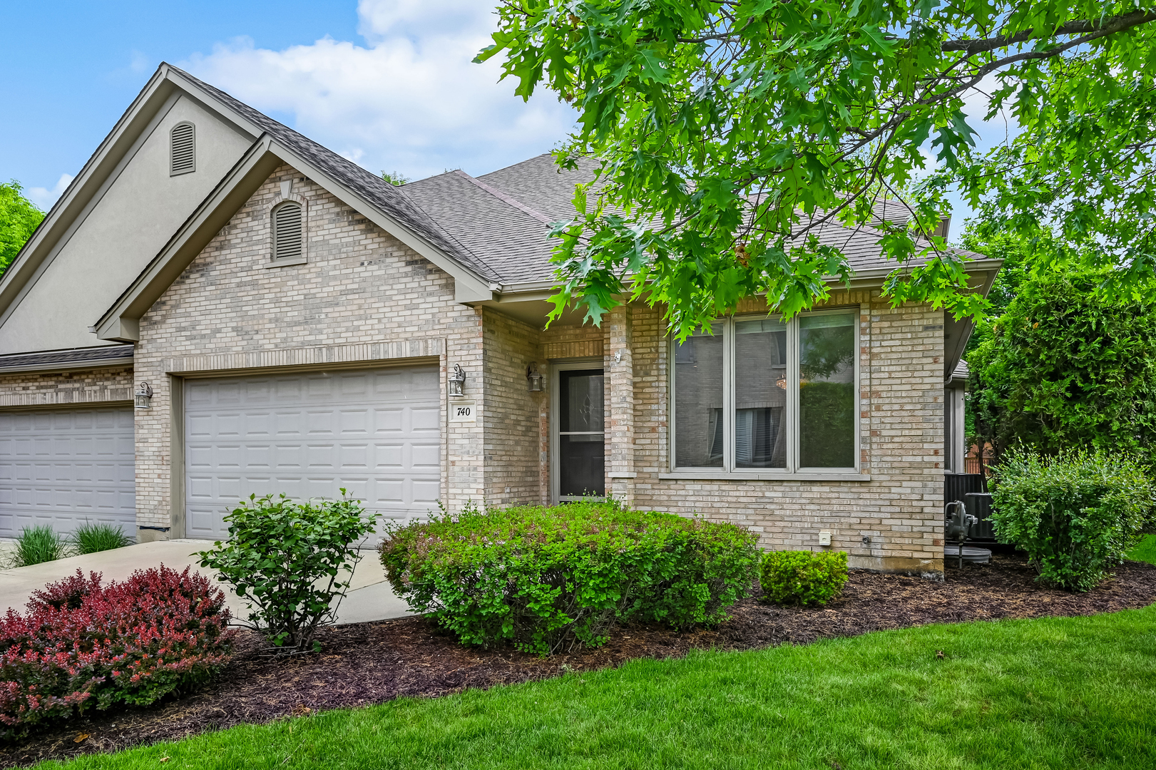 740 FAIRMONT Court