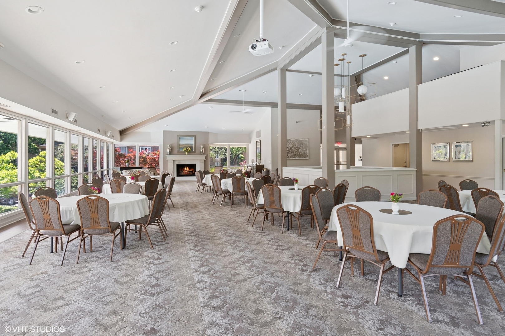 6 Oak Brook Club Drive Unit: K202