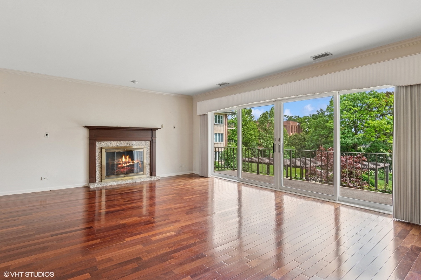 6 Oak Brook Club Drive Unit: K202