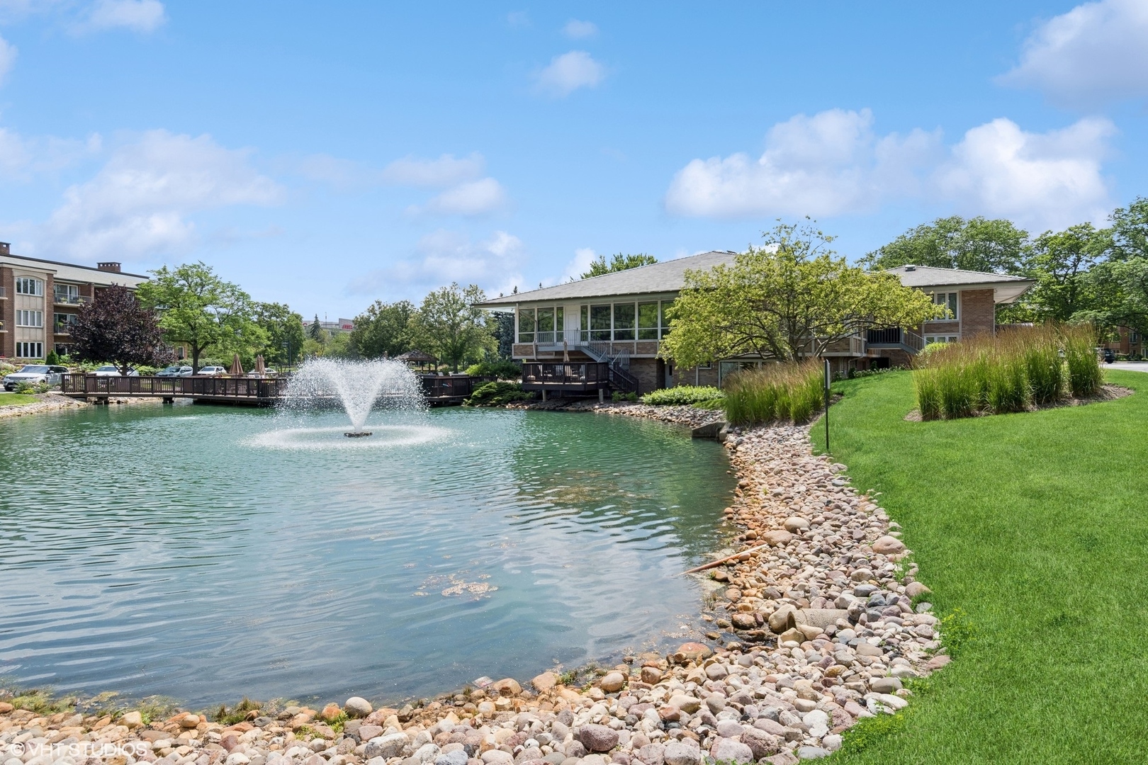 6 Oak Brook Club Drive Unit: K202