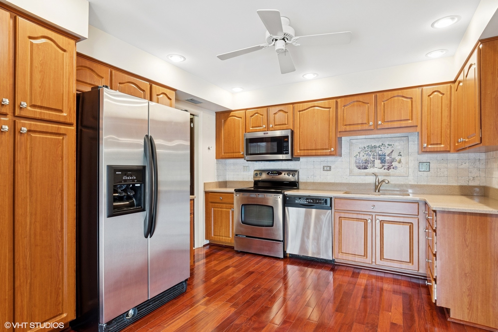 6 Oak Brook Club Drive Unit: K202