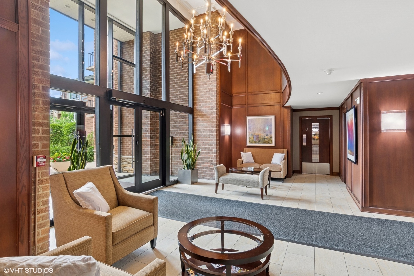 6 Oak Brook Club Drive Unit: K202