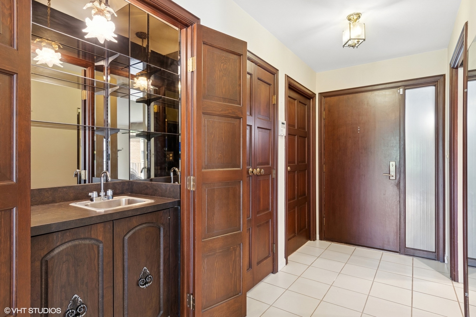 6 Oak Brook Club Drive Unit: K202