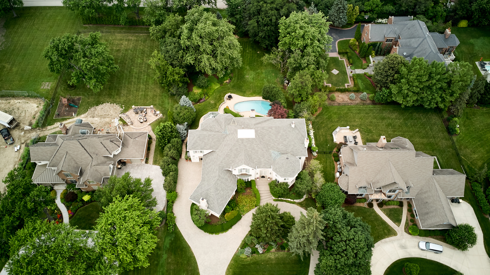 15W260 62nd Street