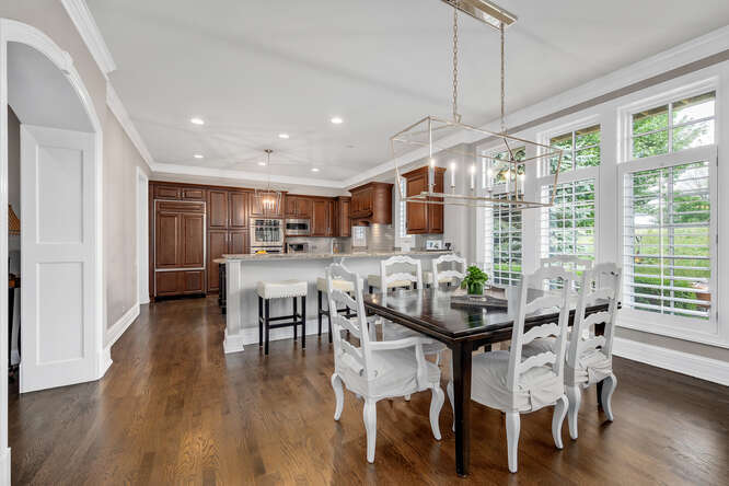 8 Willowcrest Drive