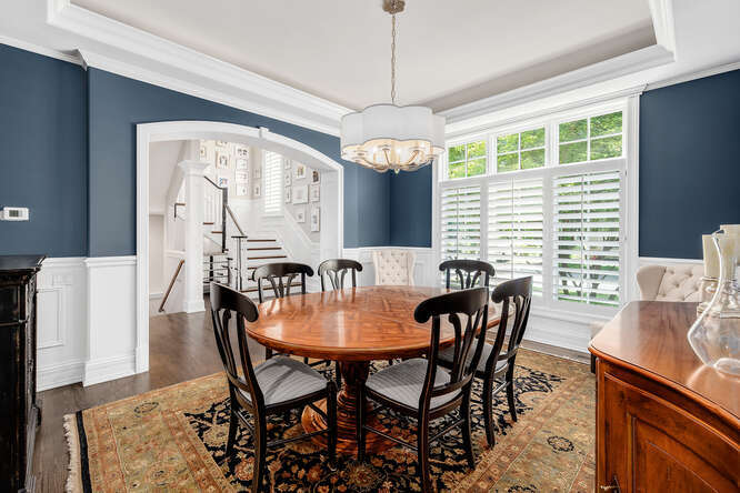 8 Willowcrest Drive