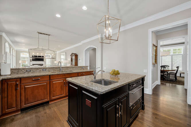 8 Willowcrest Drive