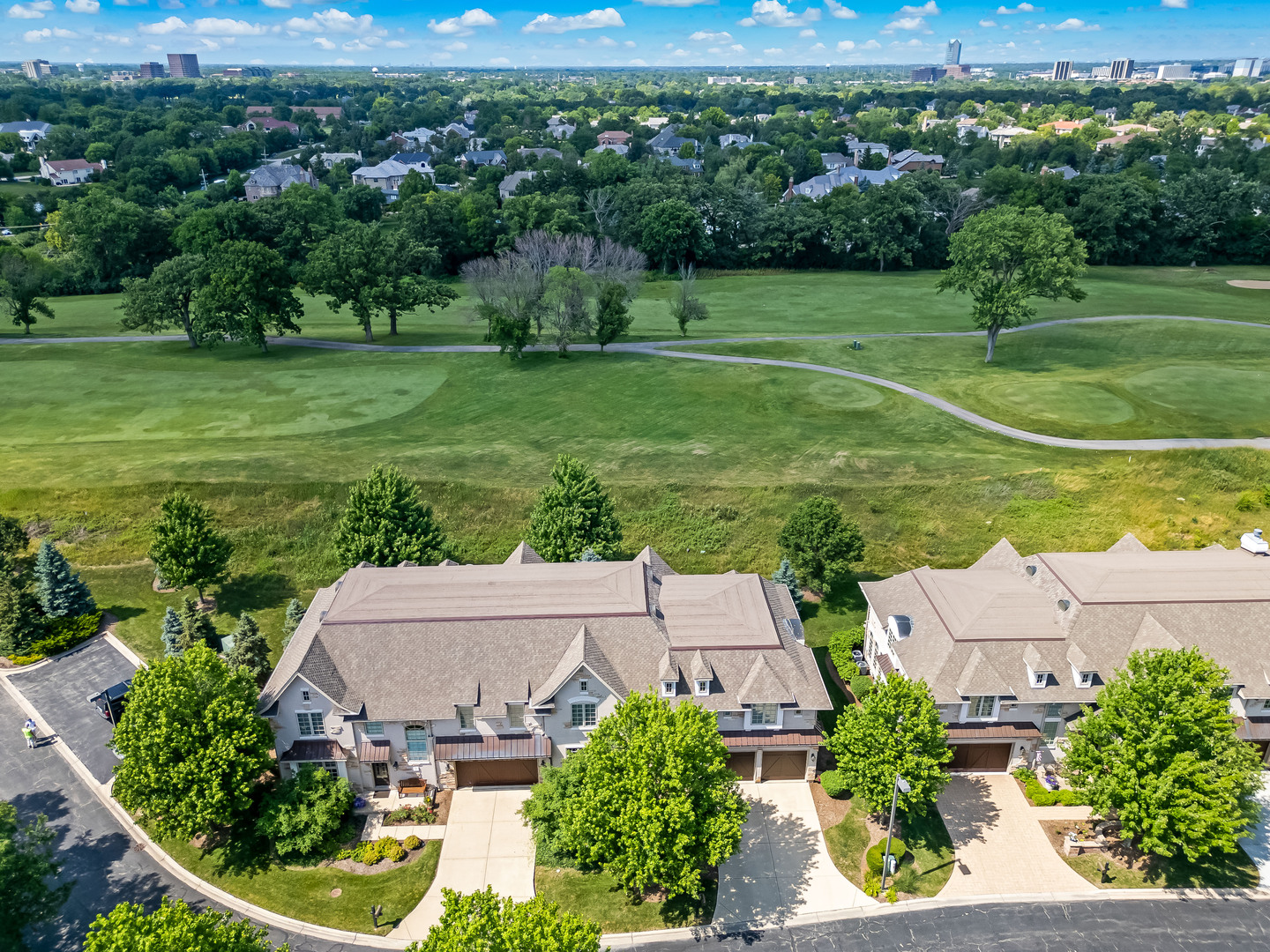 8 Willowcrest Drive
