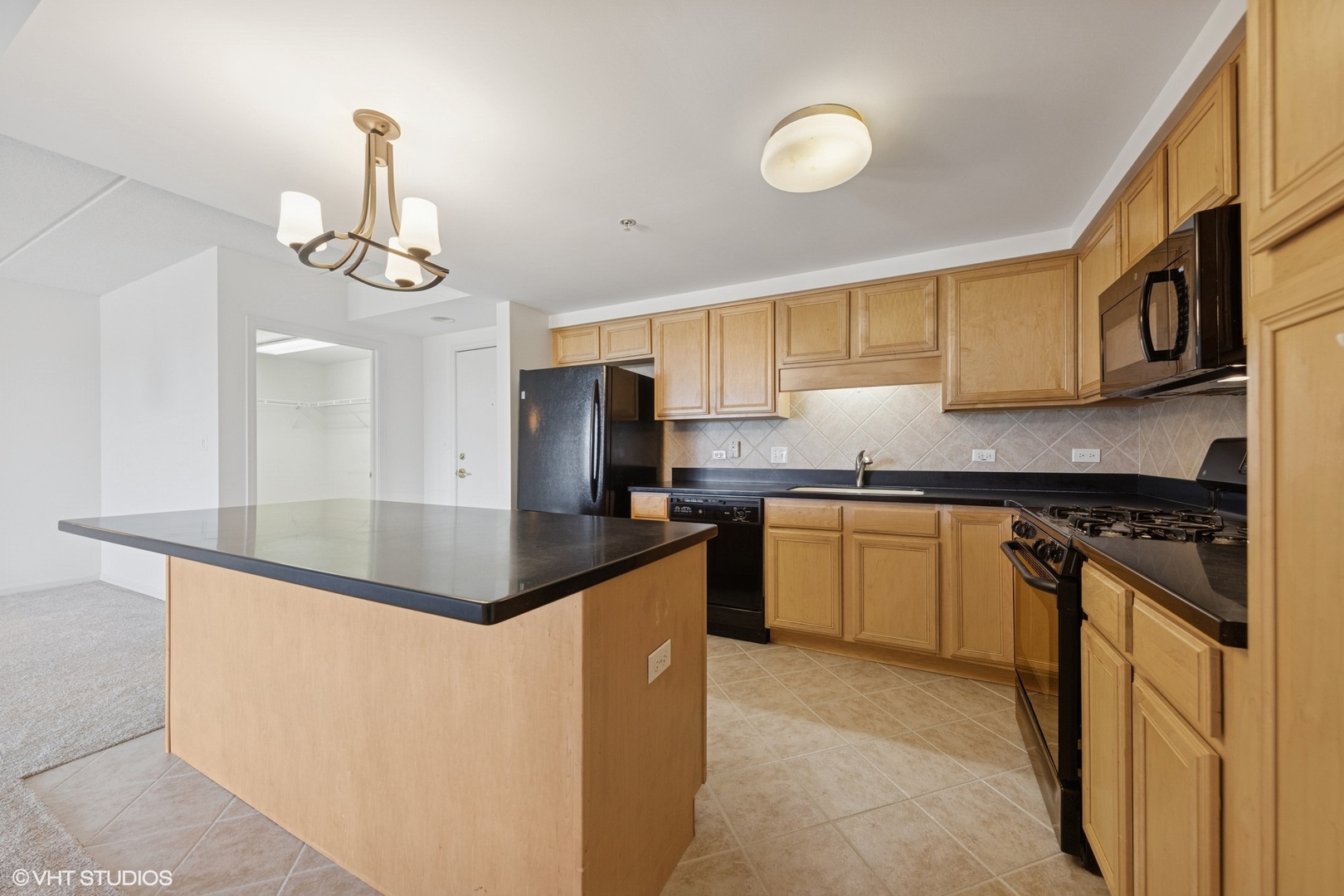1 N Beacon Place Unit: 606