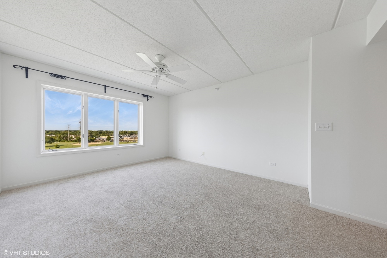 1 N Beacon Place Unit: 606