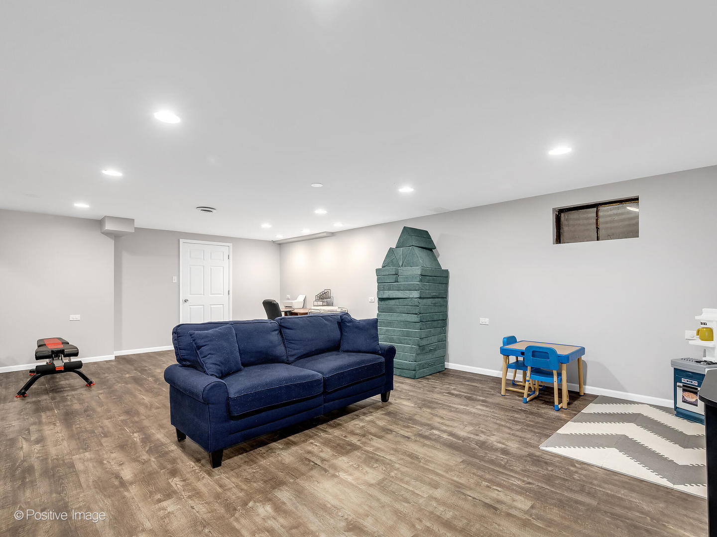 8228 W 140th Street Unit: 8228
