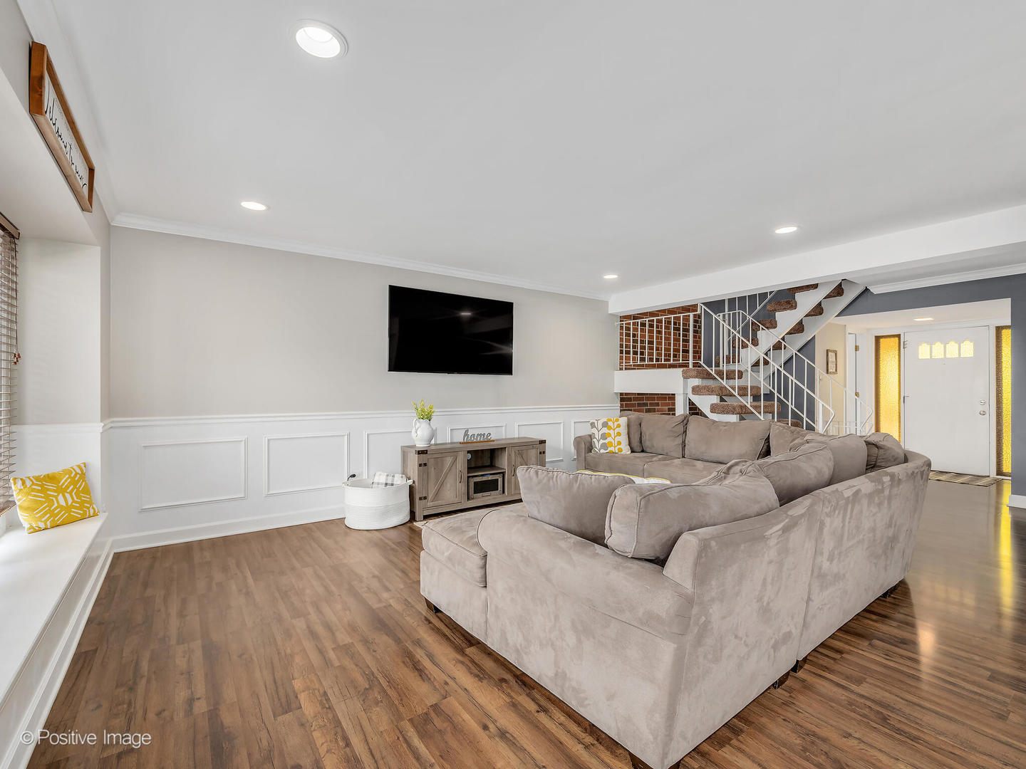 8228 W 140th Street Unit: 8228