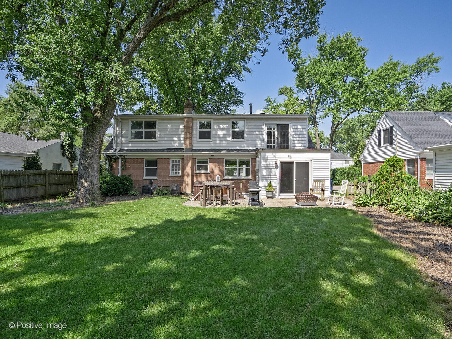 19 INDIAN Drive