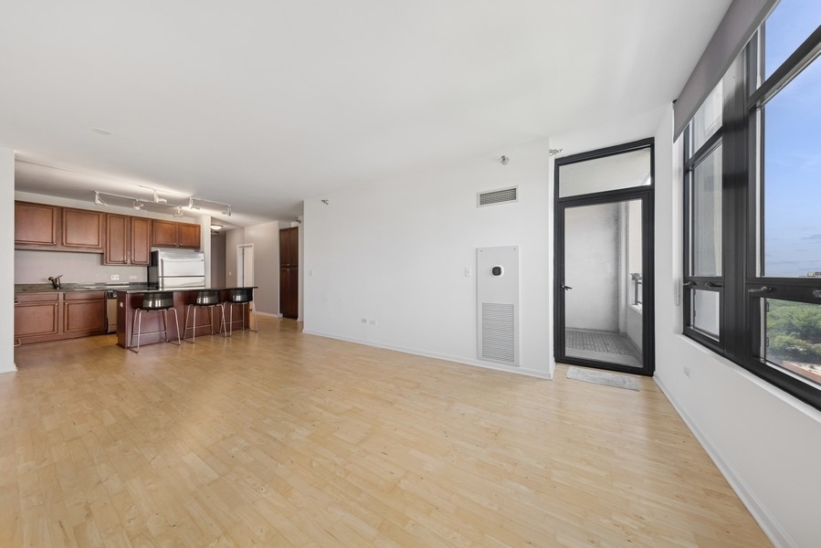 1255 S STATE Street Unit: 1010