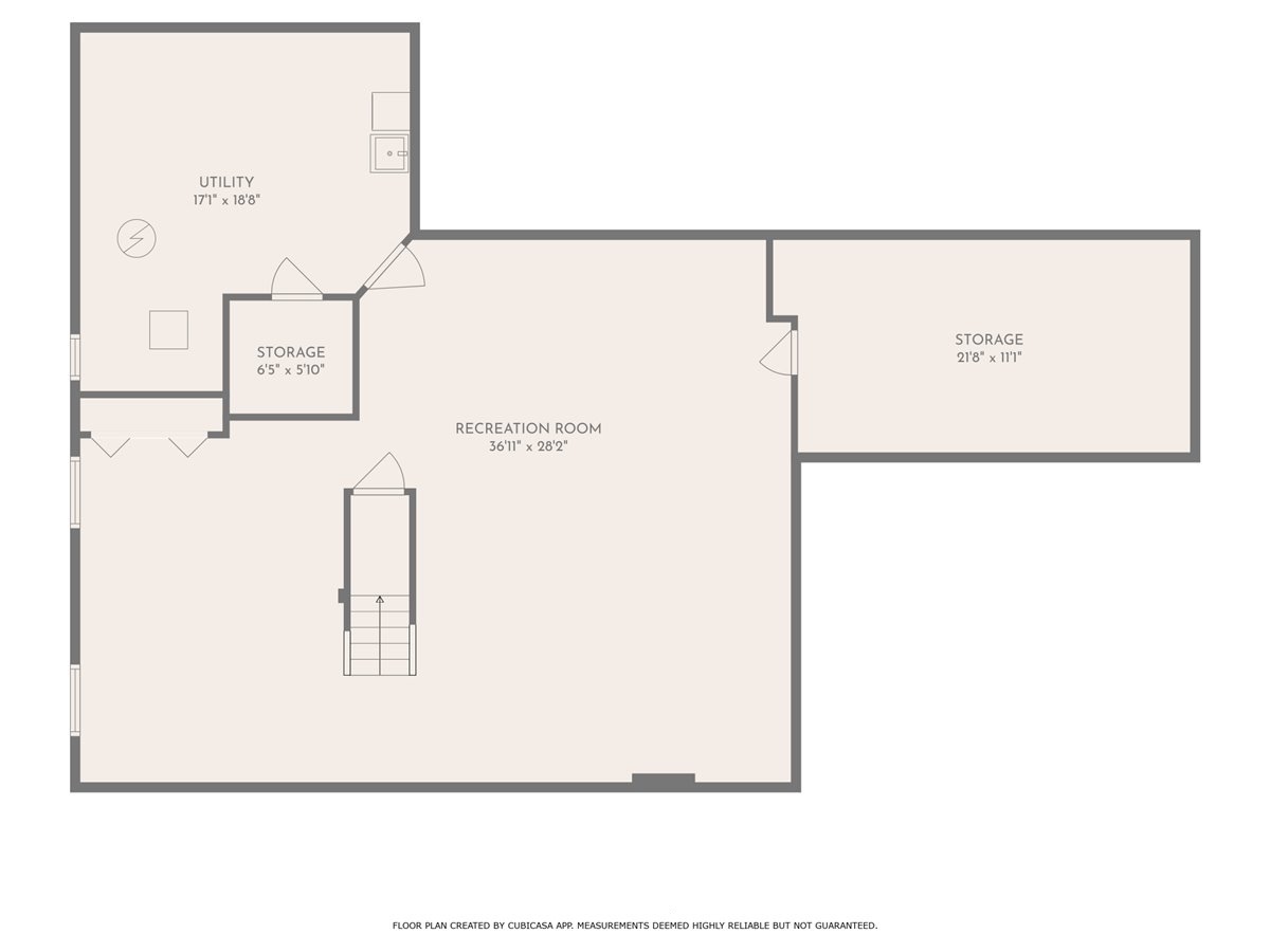 221 Meadowbrook Lane