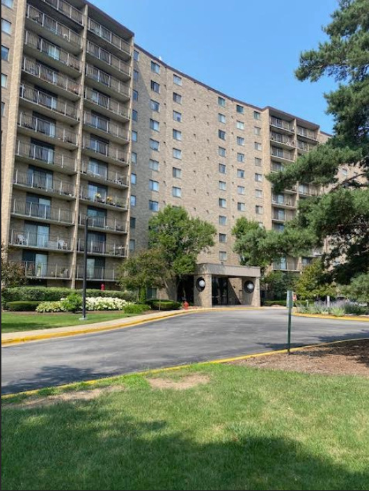 6340 AMERICANA Drive Unit: 1009