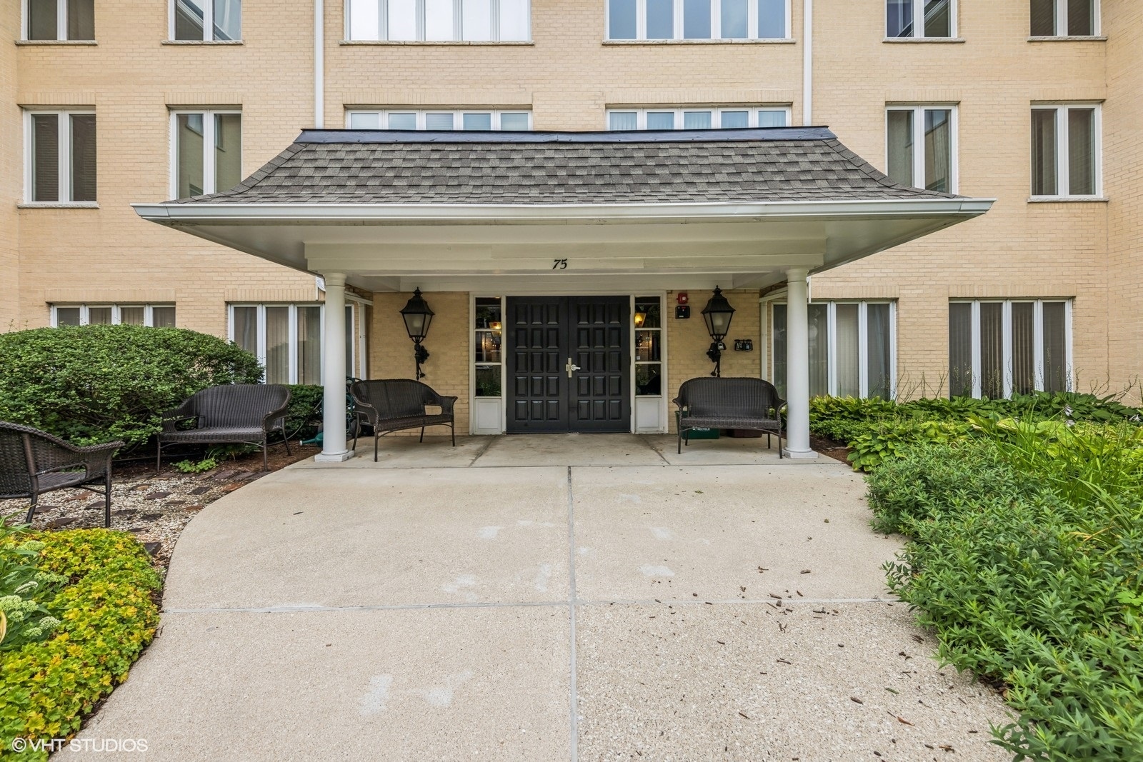 75 S 6th Avenue Unit: 301