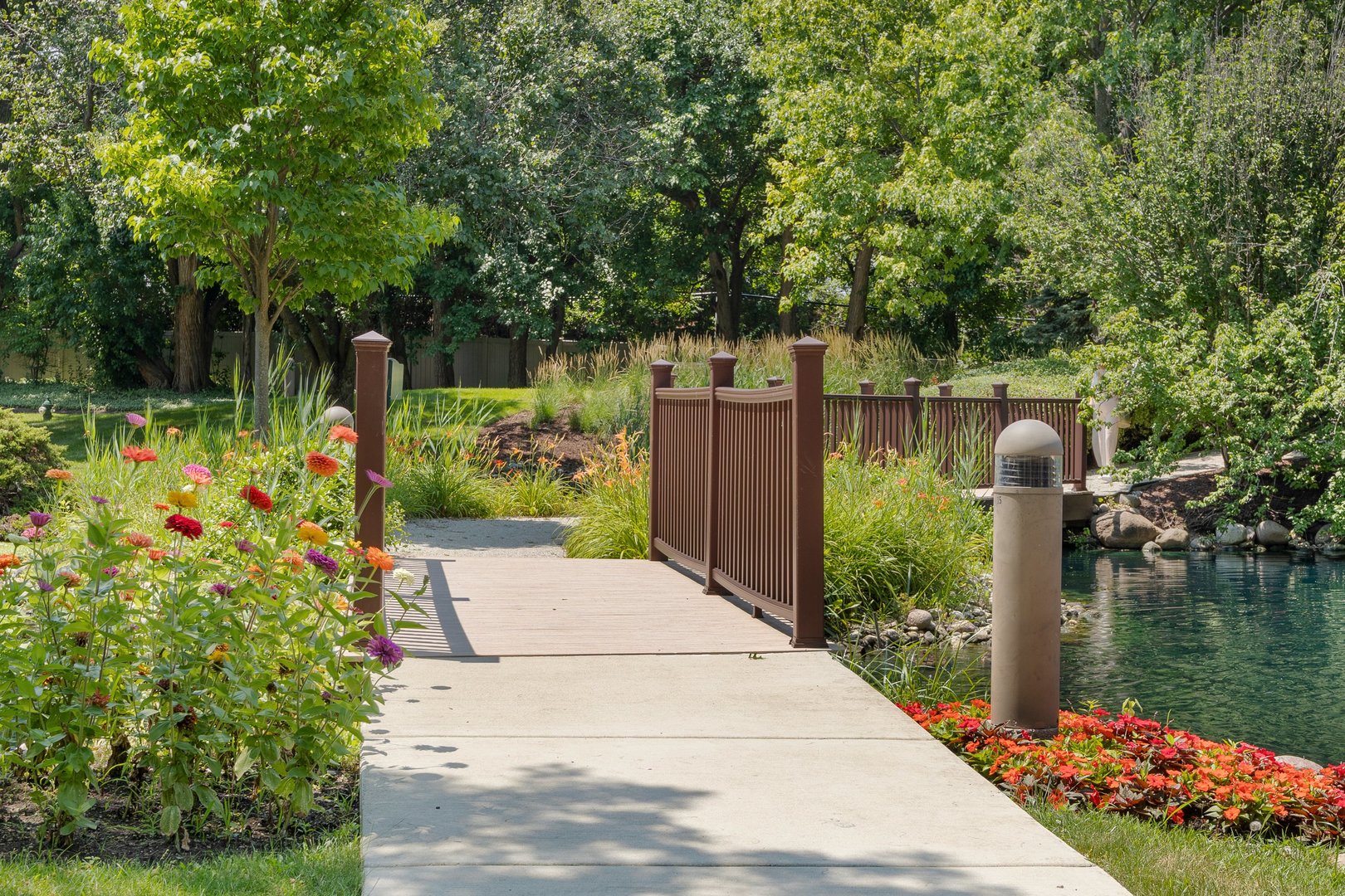 2 Oakbrook Club Drive Unit: B207