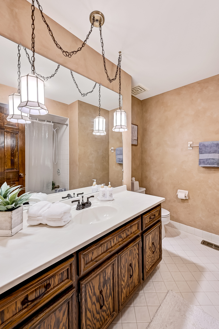 8141 Ridgepointe Drive