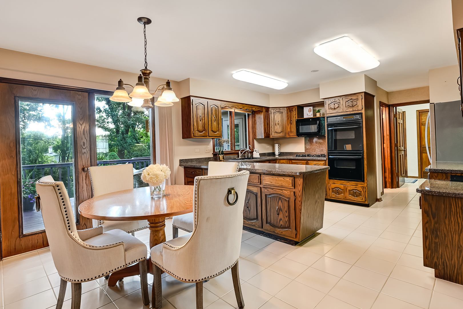 8141 Ridgepointe Drive