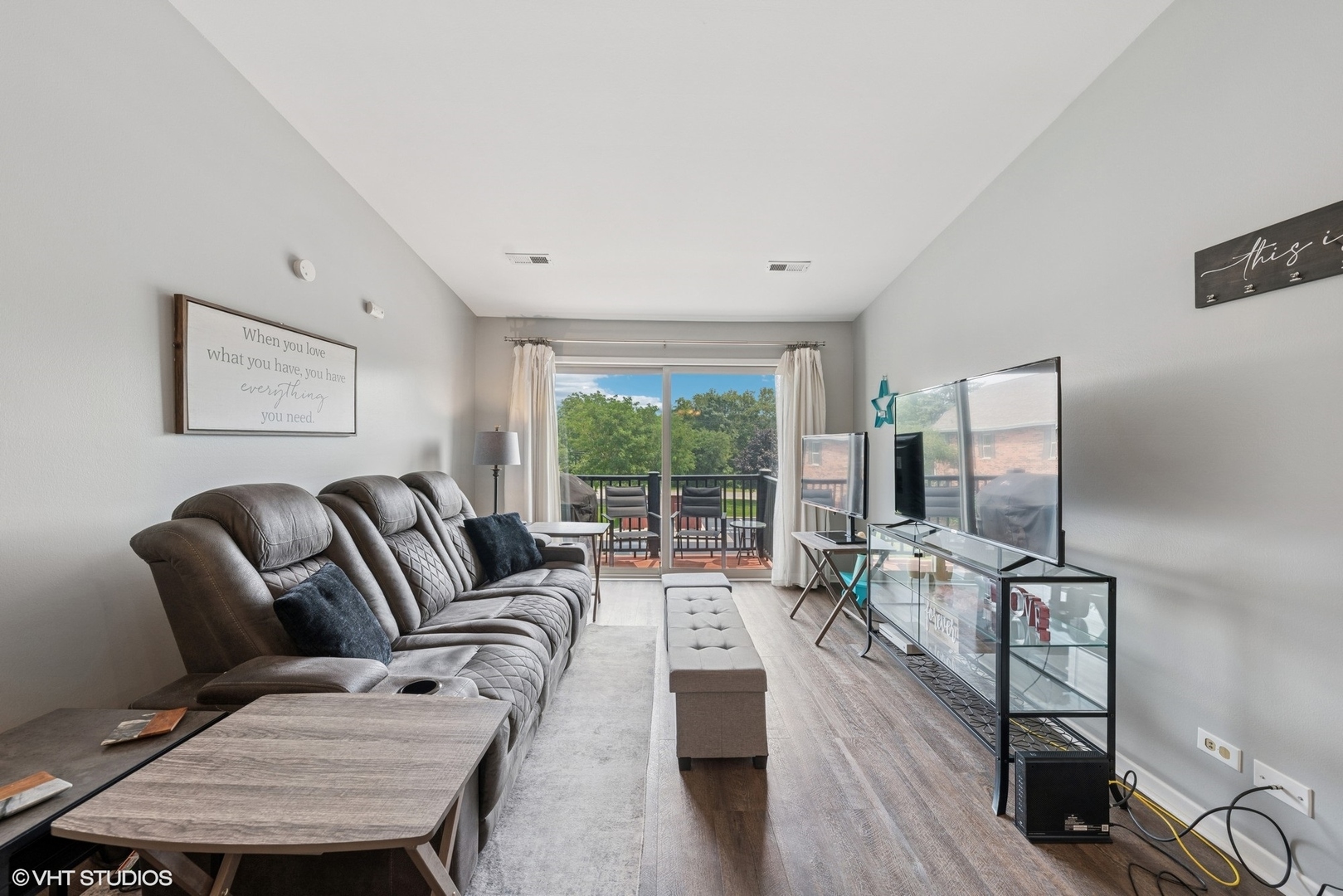 1569 Raymond Drive Unit: 201