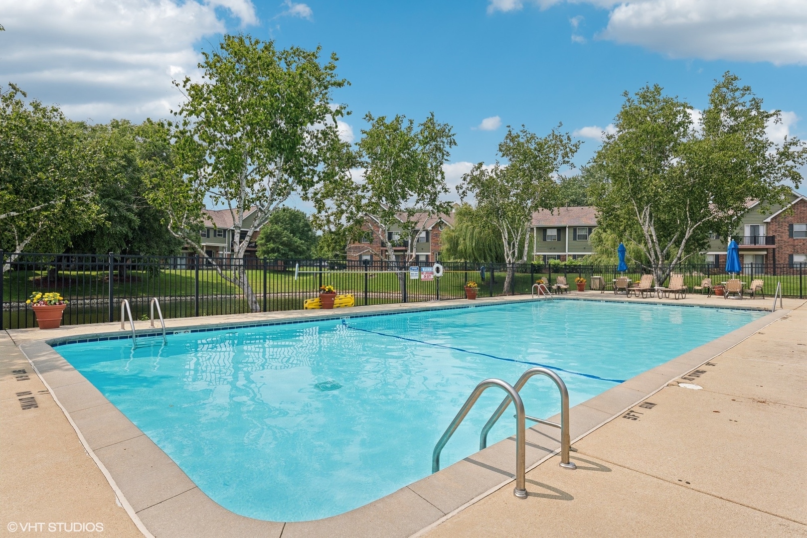 1569 Raymond Drive Unit: 201